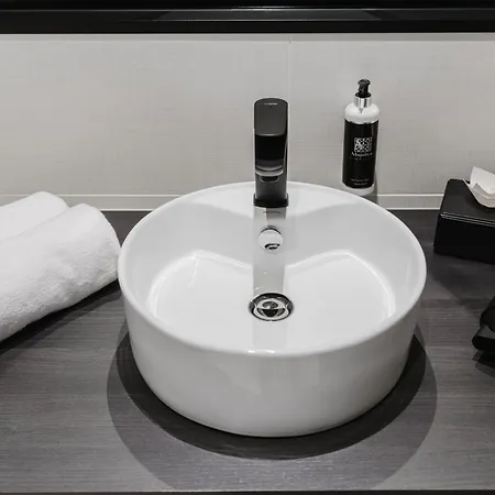 Les De Socrate Hotel