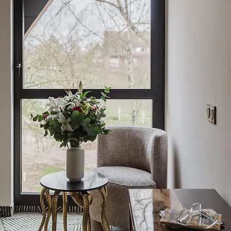 Les De Socrate Szálloda *