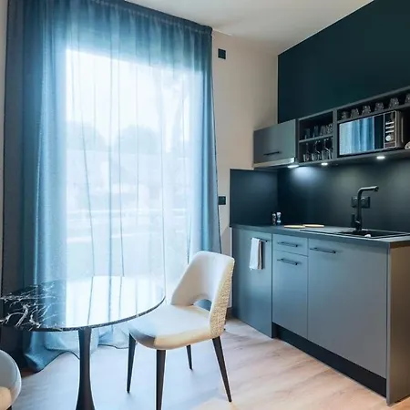 Les De Socrate Hotel