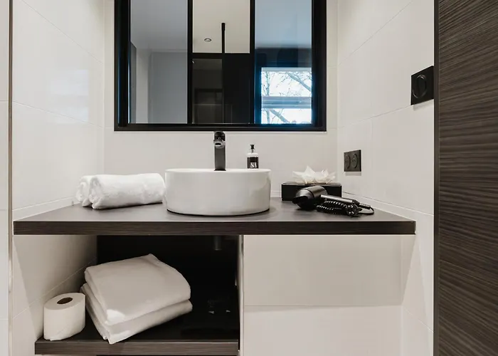 Les De Socrate Hotel Le Vaudreuil